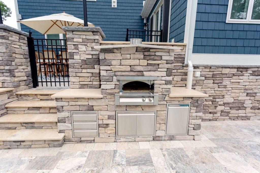 Outdoor Kitchen Area and Living Space